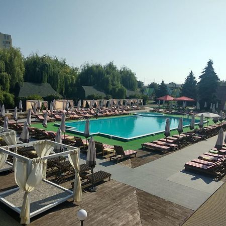 Edem Hotel Chubynske Esterno foto